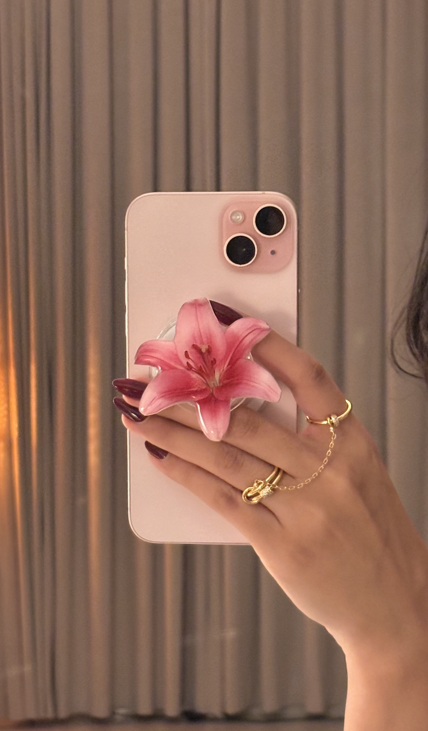 Pink lily phone grip
