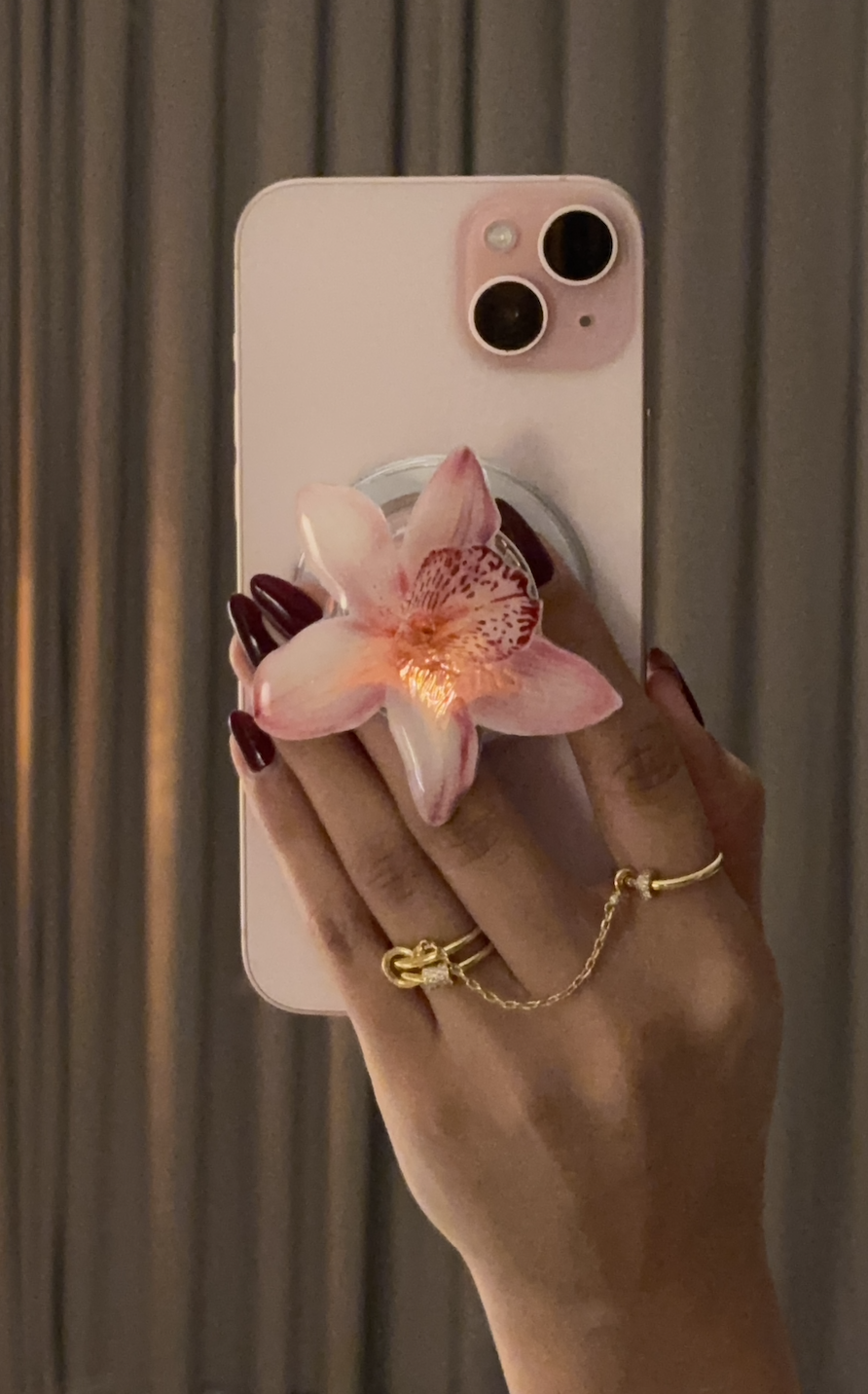 Blush orchid phone grip